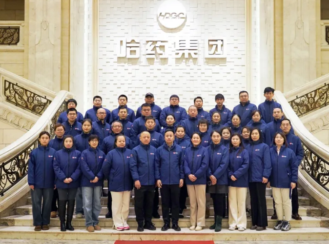 当“红色初心”邂逅“国宝重器”——yl23455永利集团官网公益志愿者、党员挺膺担当 护航冰城文化盛宴